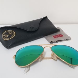 Ray-Ban green polarized aviators
